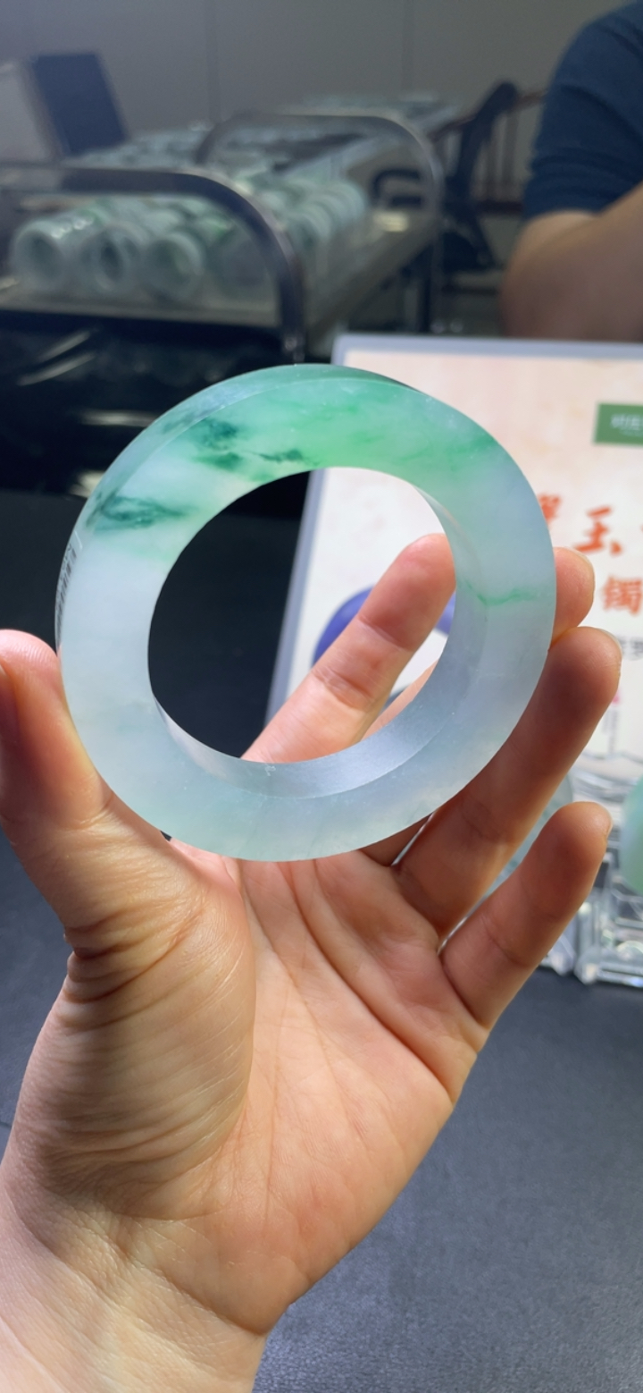 对庄翡翠官方直播精品手镯