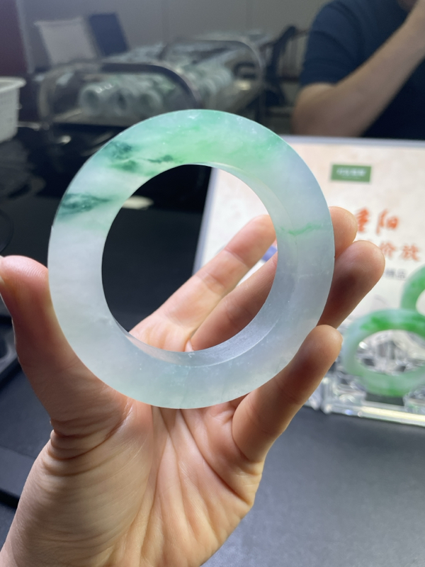 对庄翡翠官方直播精品手镯