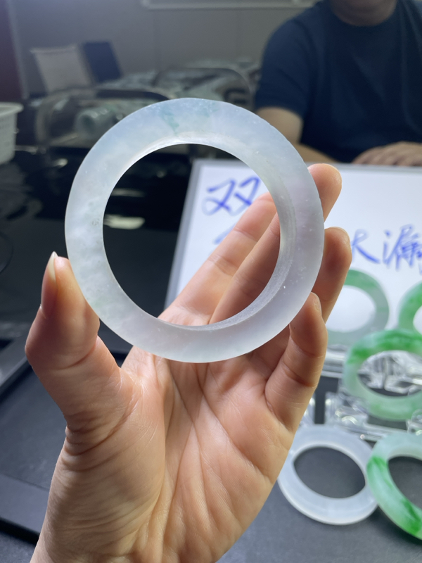 对庄翡翠官方直播精品手镯