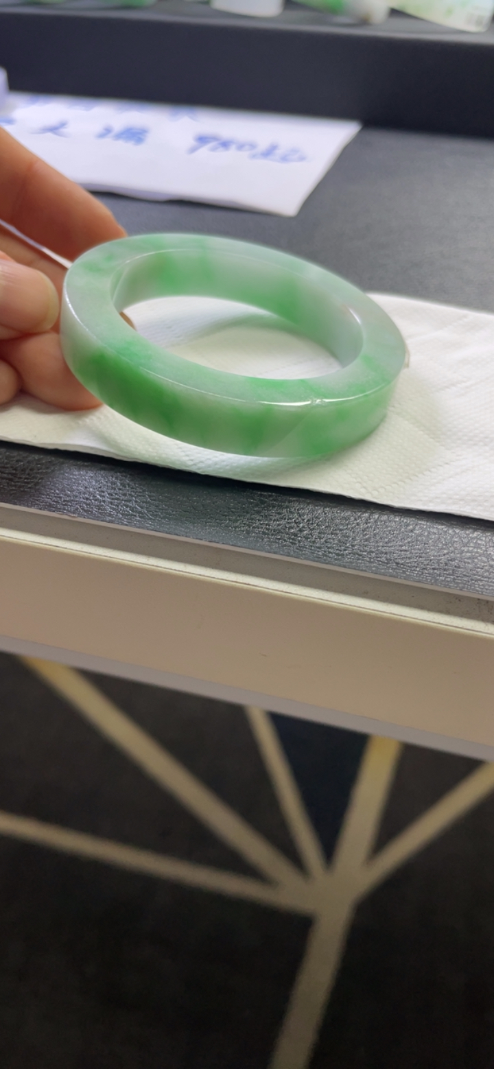 对庄翡翠官方直播精品手镯