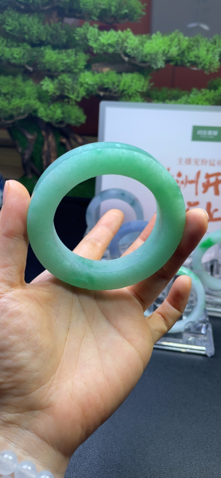 【高货力荐】对庄翡翠官方直播精品手镯