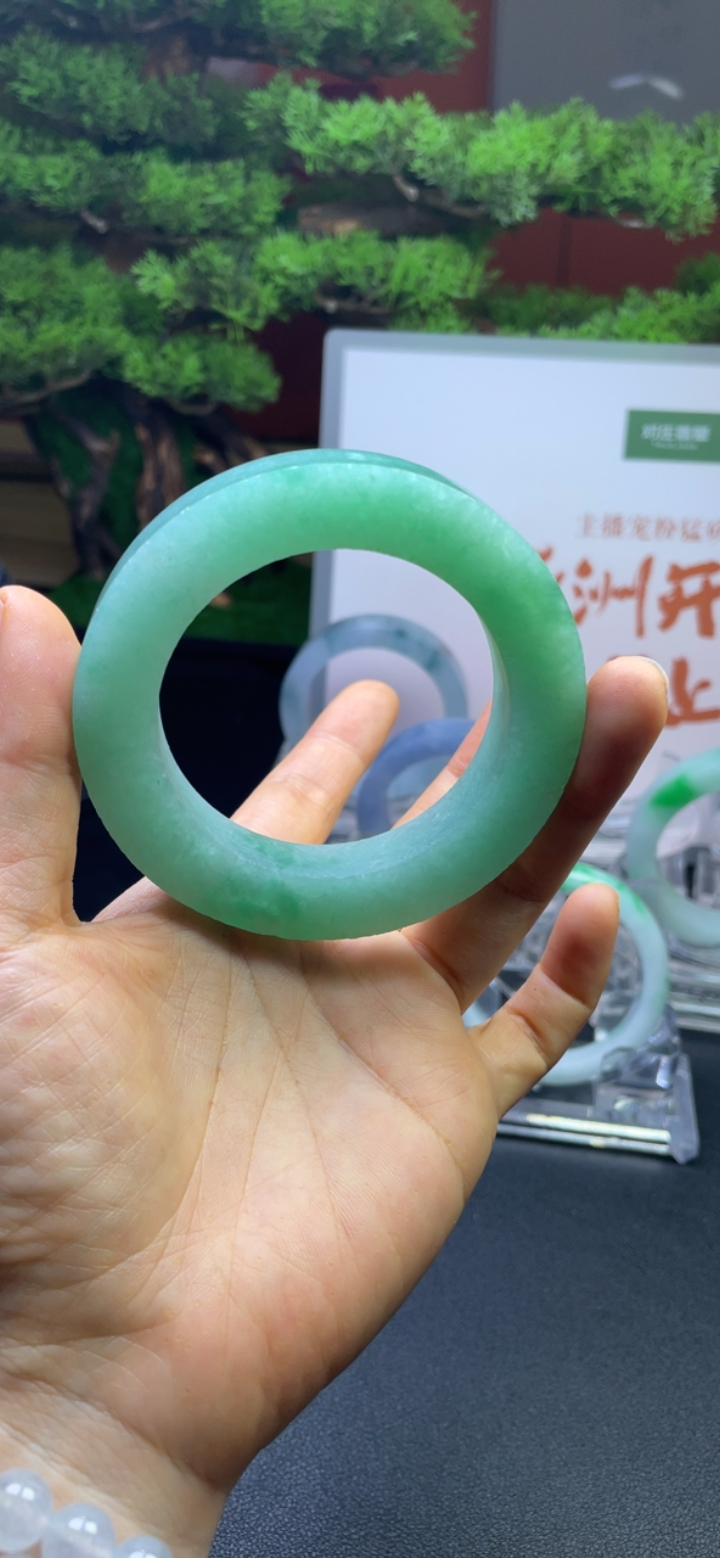 【高货力荐】对庄翡翠官方直播精品手镯