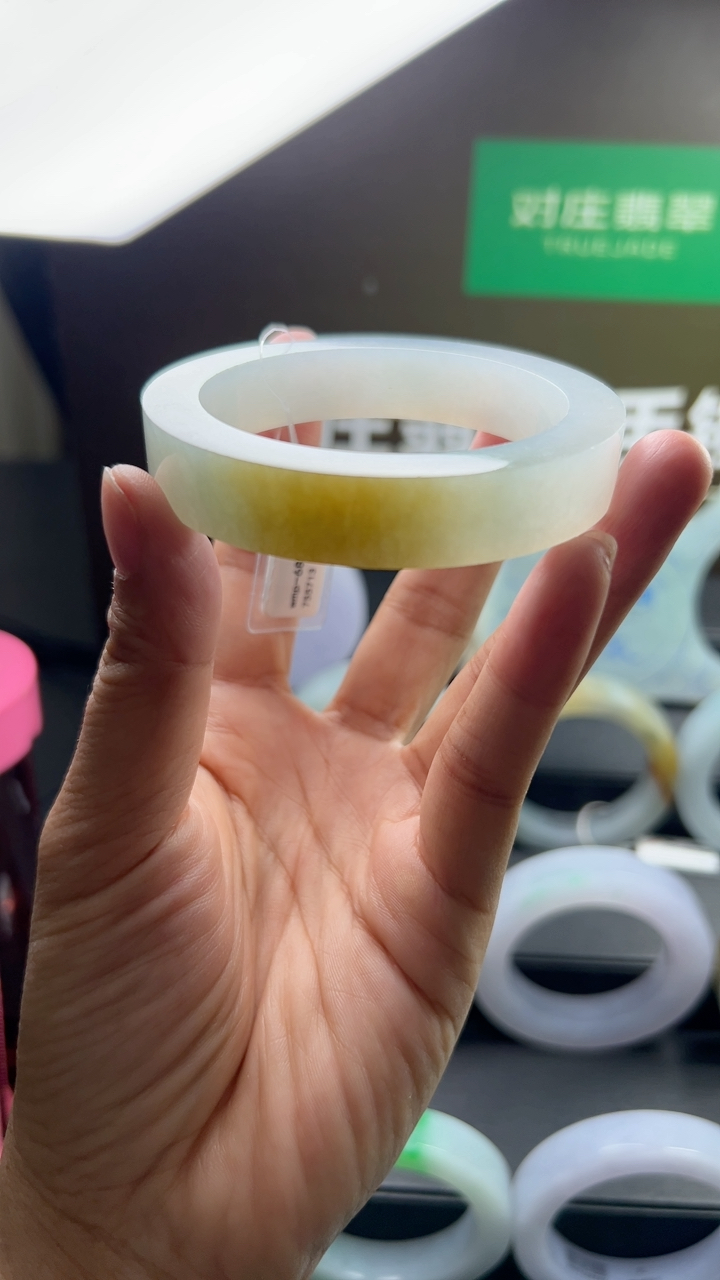 【秒杀】对庄甄选高端翡翠精品手镯