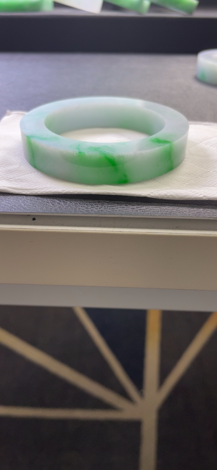 对庄翡翠官方直播精品手镯