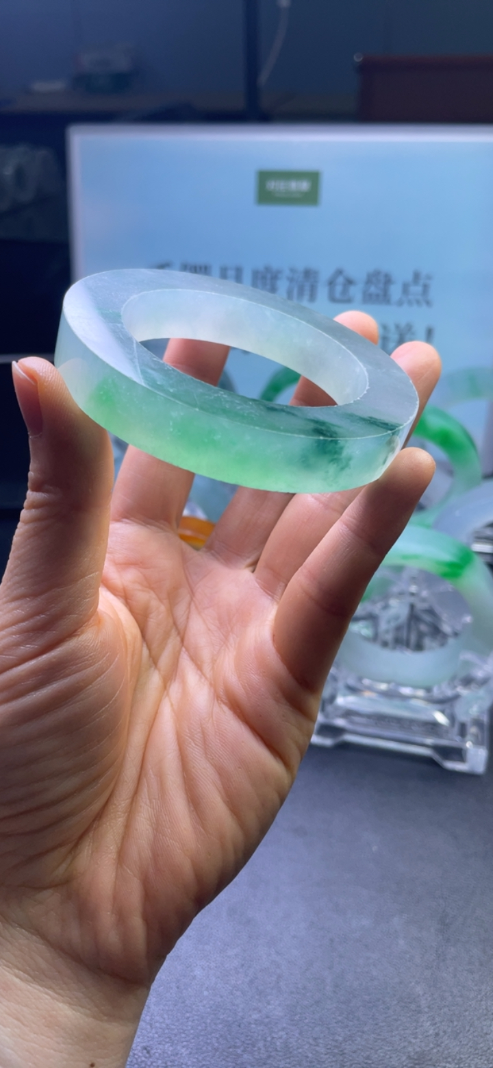 对庄翡翠官方直播精品手镯