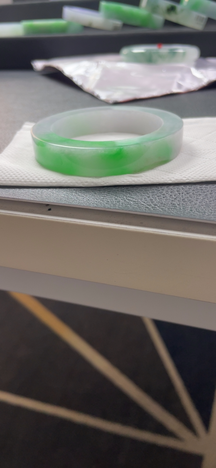 对庄翡翠官方直播精品手镯