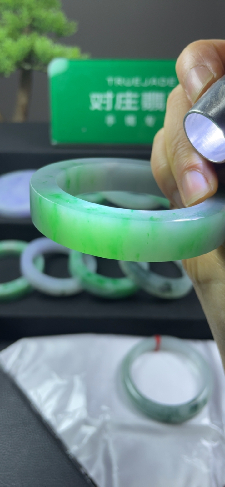 对庄翡翠官方直播精品手镯