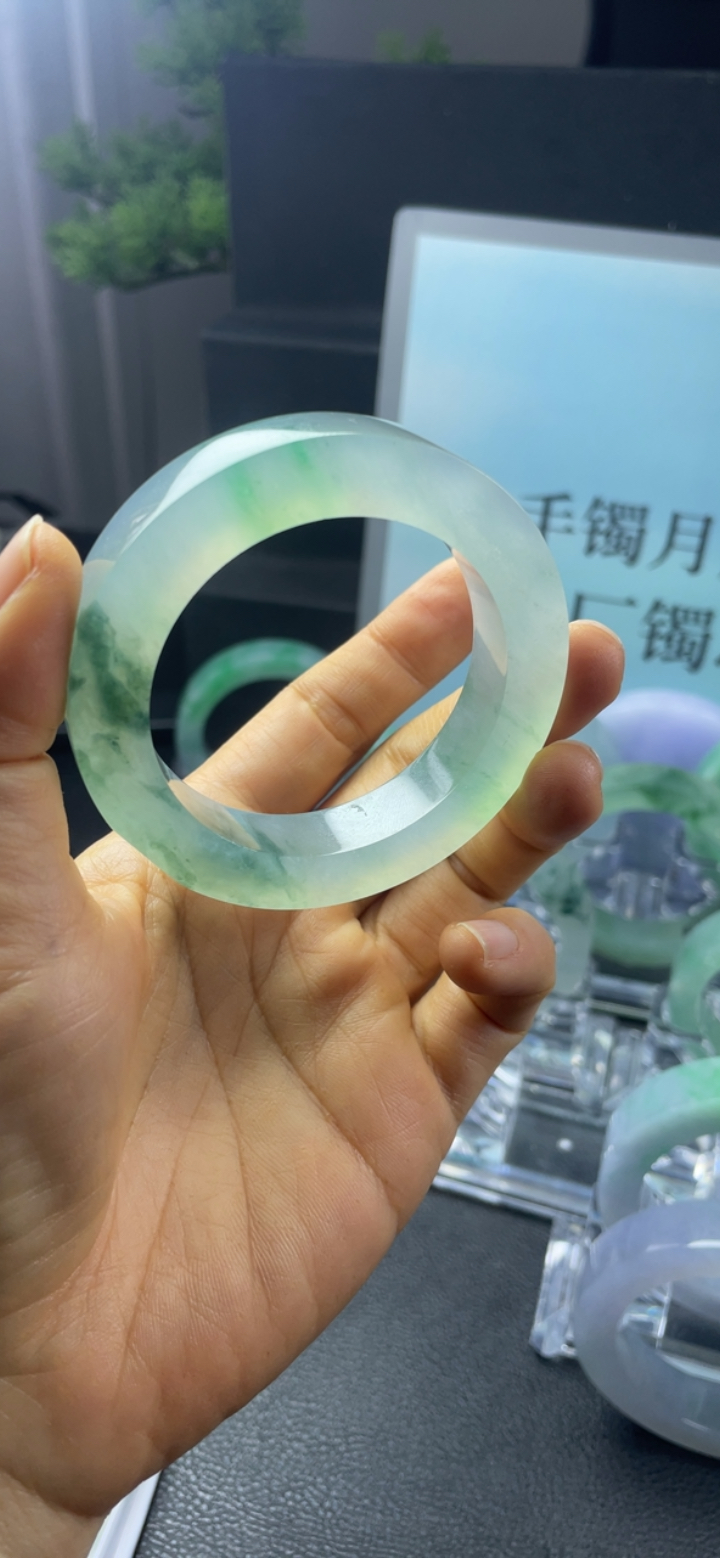 对庄翡翠官方直播精品手镯