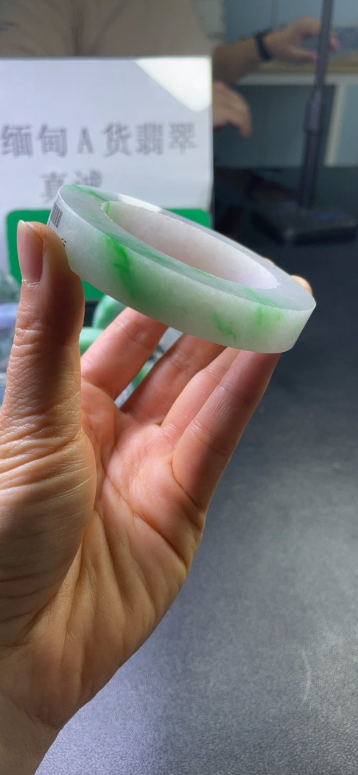 对庄翡翠官方直播精品手镯