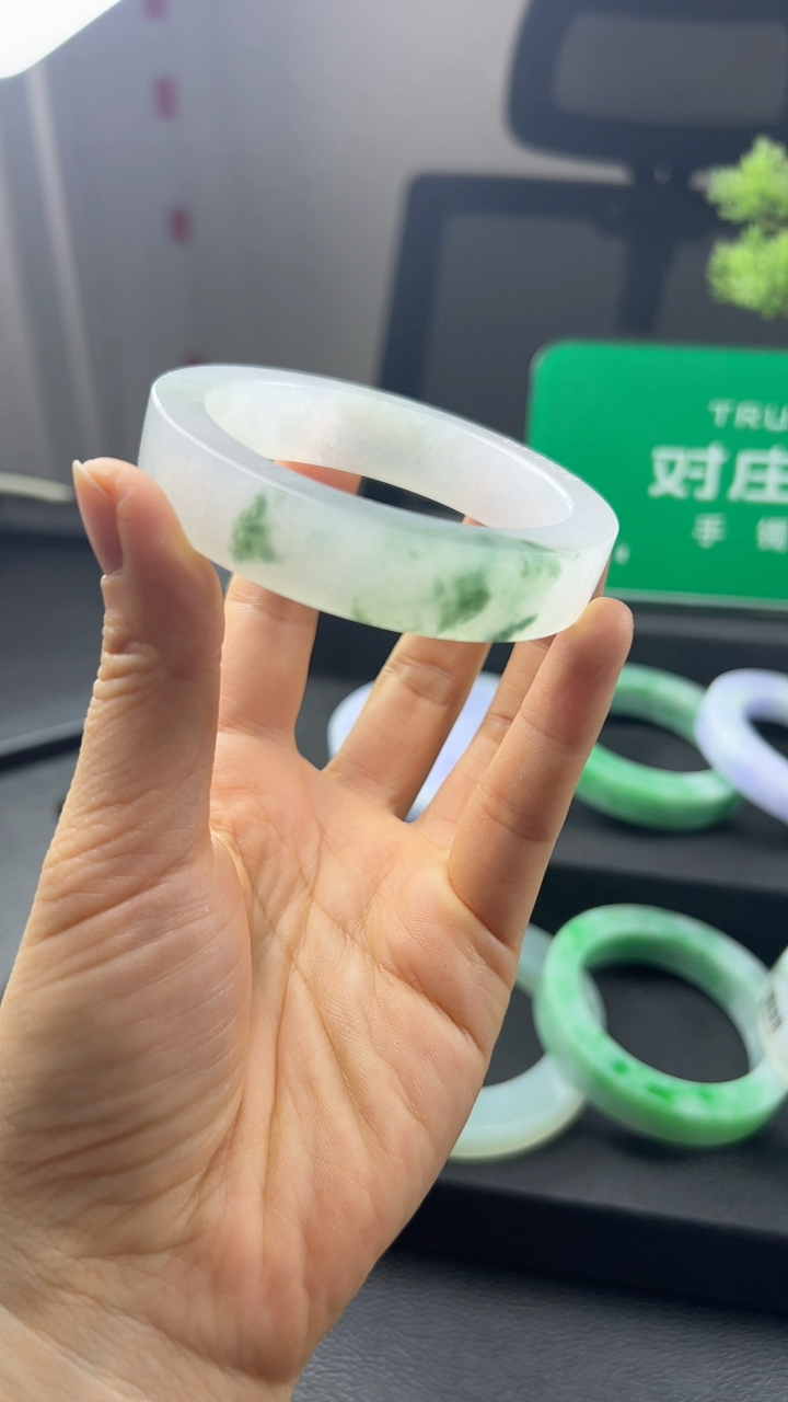 冰飘绿手镯