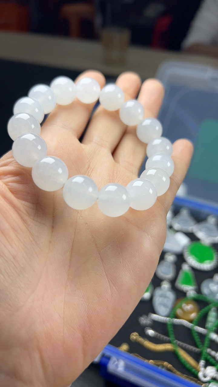 对庄甄选高端翡翠精品手串