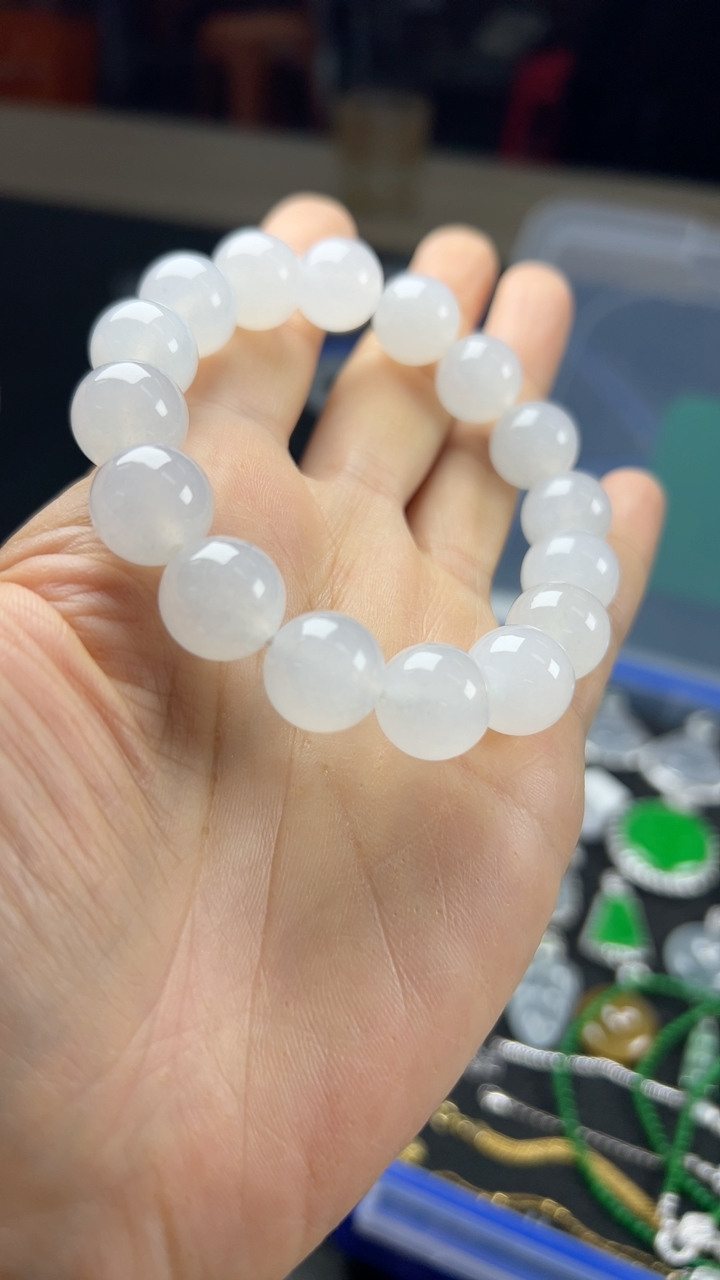 对庄甄选高端翡翠精品手串