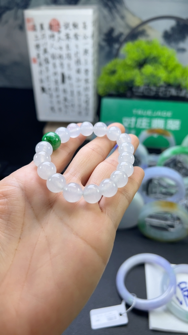 对庄甄选高端翡翠精品手串