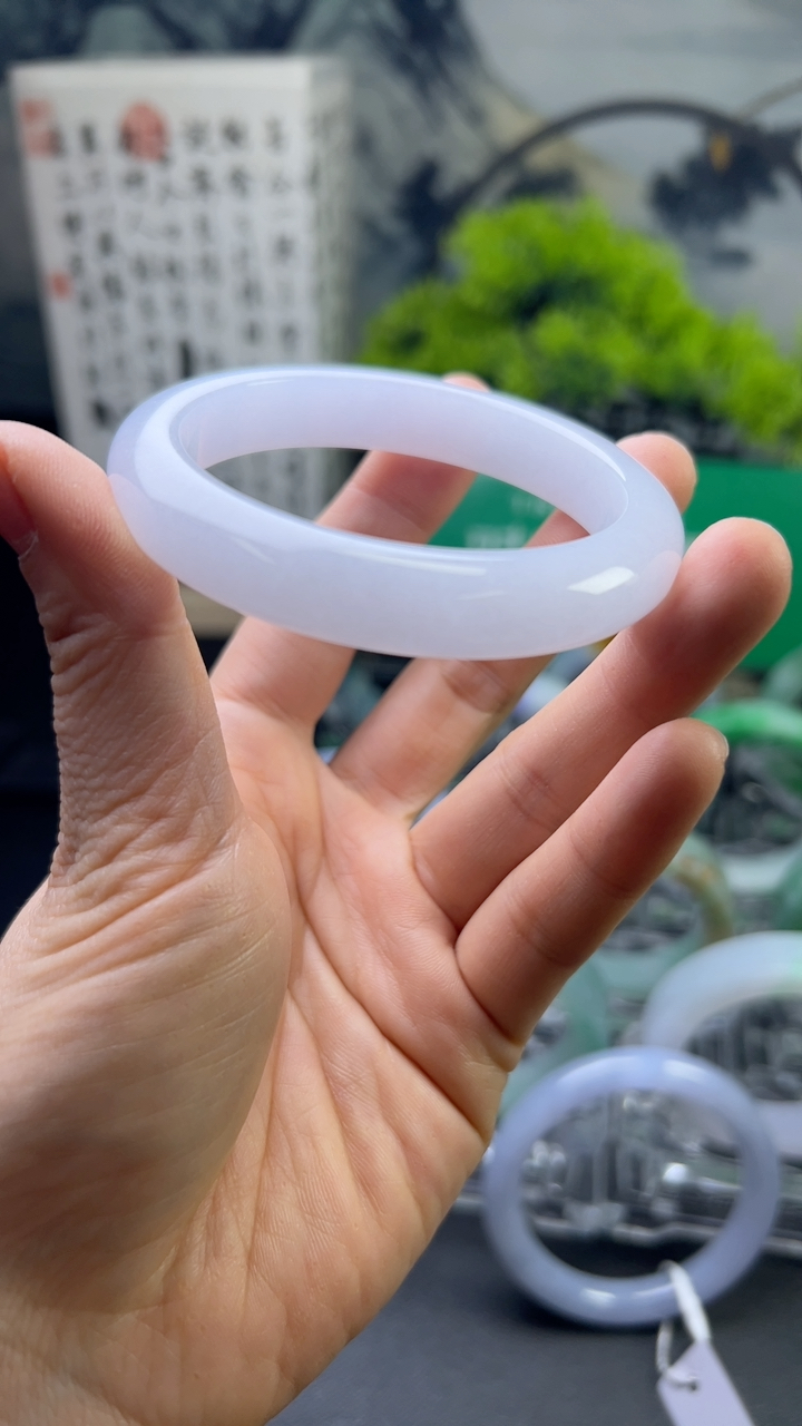 对庄甄选高端翡翠精品冰月光放漏