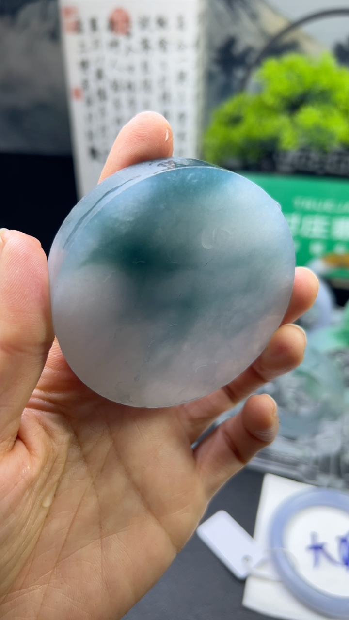 对庄甄选高端翡翠精品手镯