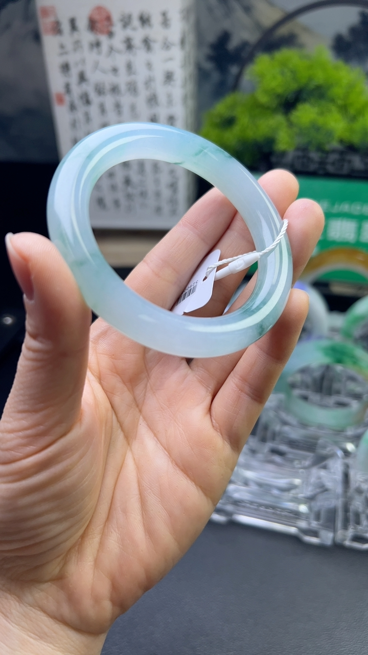 冰糯种蓝色手镯