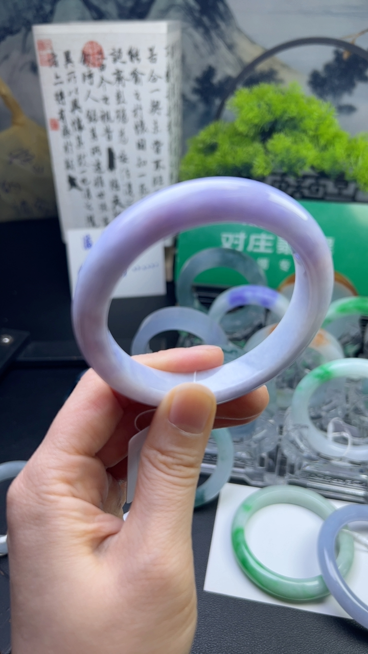 甄选高端翡翠精品手镯特价