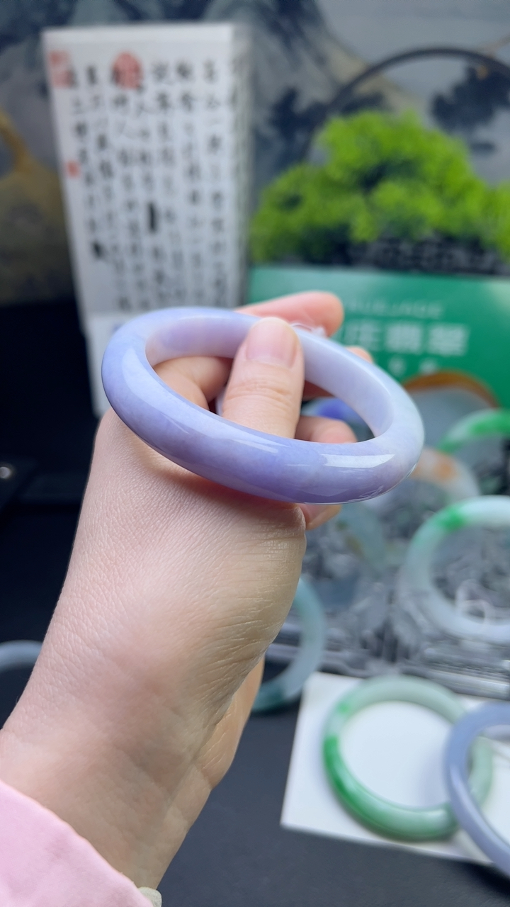 甄选高端翡翠精品手镯特价