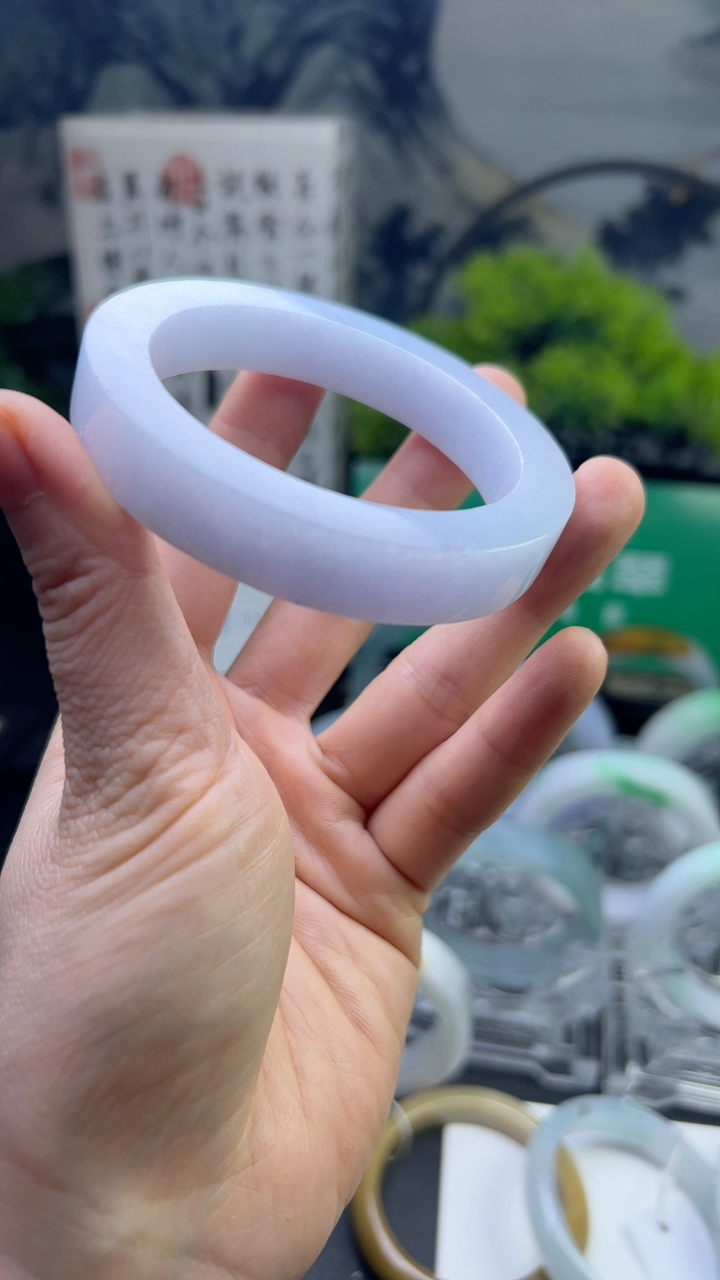 甄选高端翡翠精品手镯特价