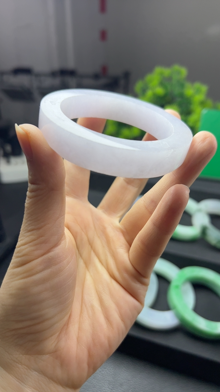 甄选高端翡翠精品手镯特价