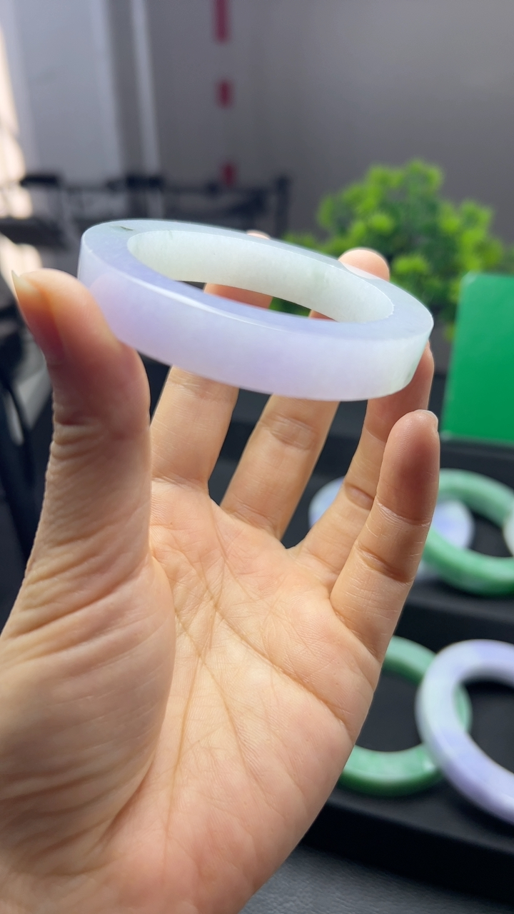 甄选高端翡翠精品手镯特价