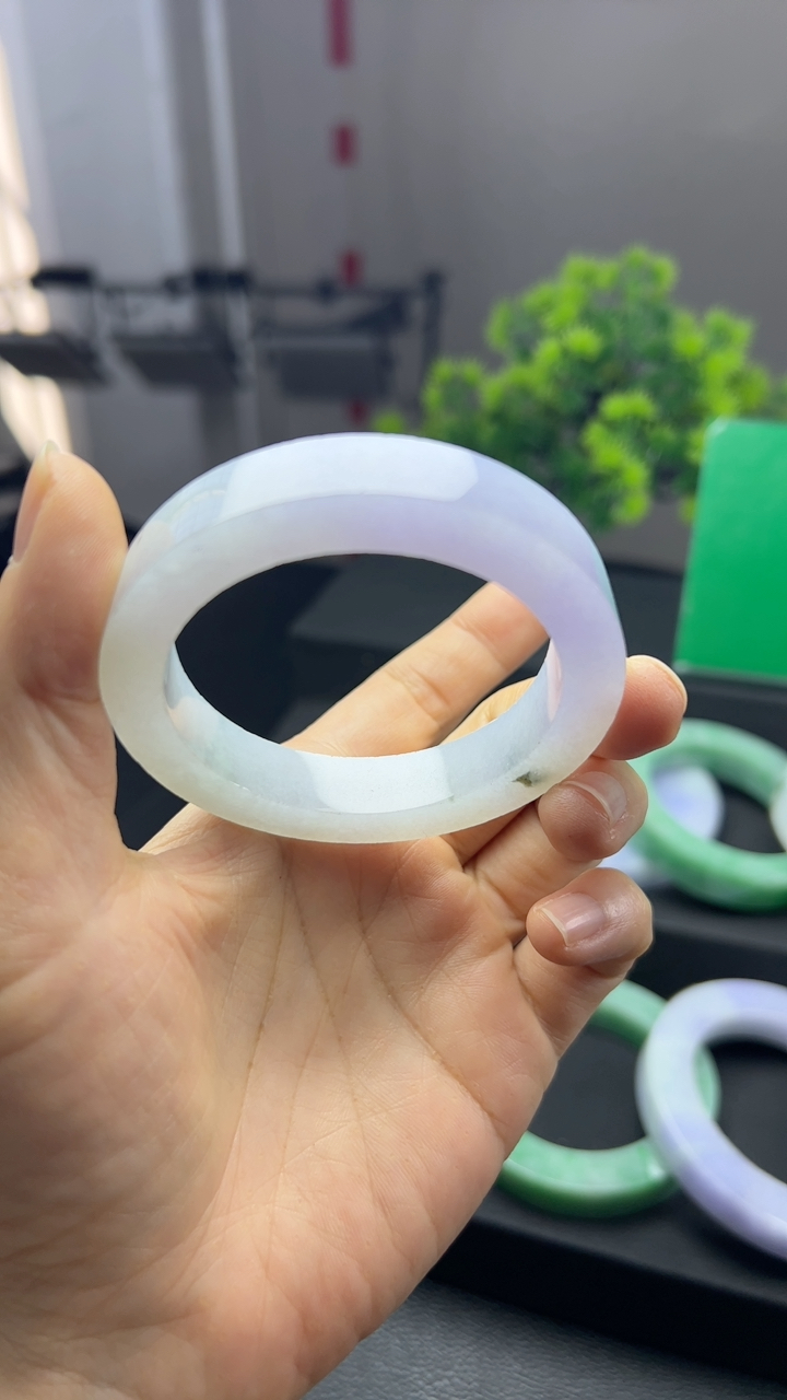 甄选高端翡翠精品手镯特价