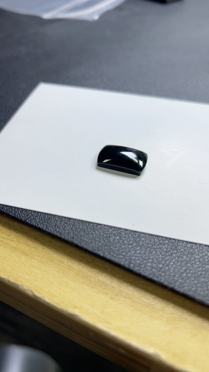 甄选高端翡翠精品戒面