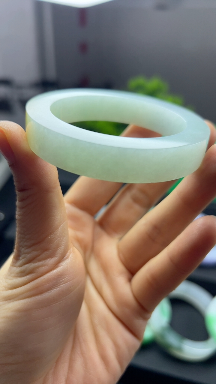 冰糯种黄加绿翡翠特价