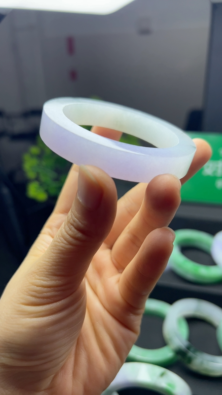 甄选高端翡翠精品手镯特价