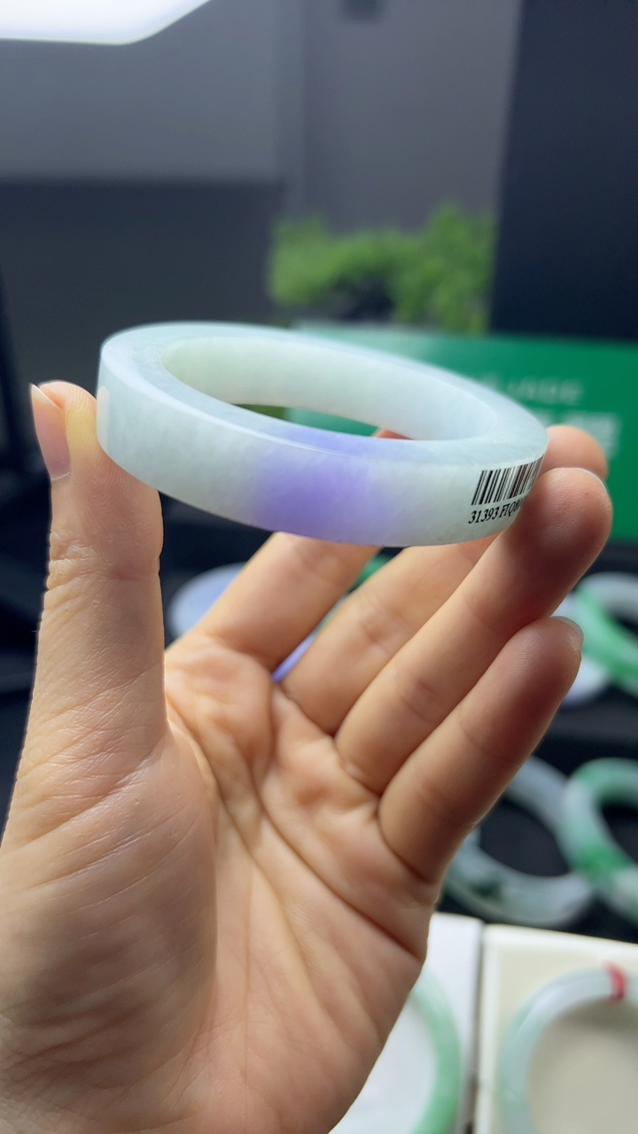 甄选高端翡翠精品手镯特价